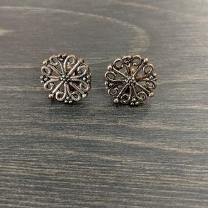Gold Design Studs